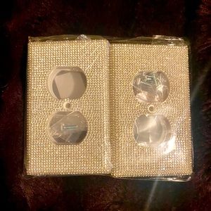 4 Pcs Shiny Rhinestones Wall Plate Light Switch Covers. Decorative Bling Light.